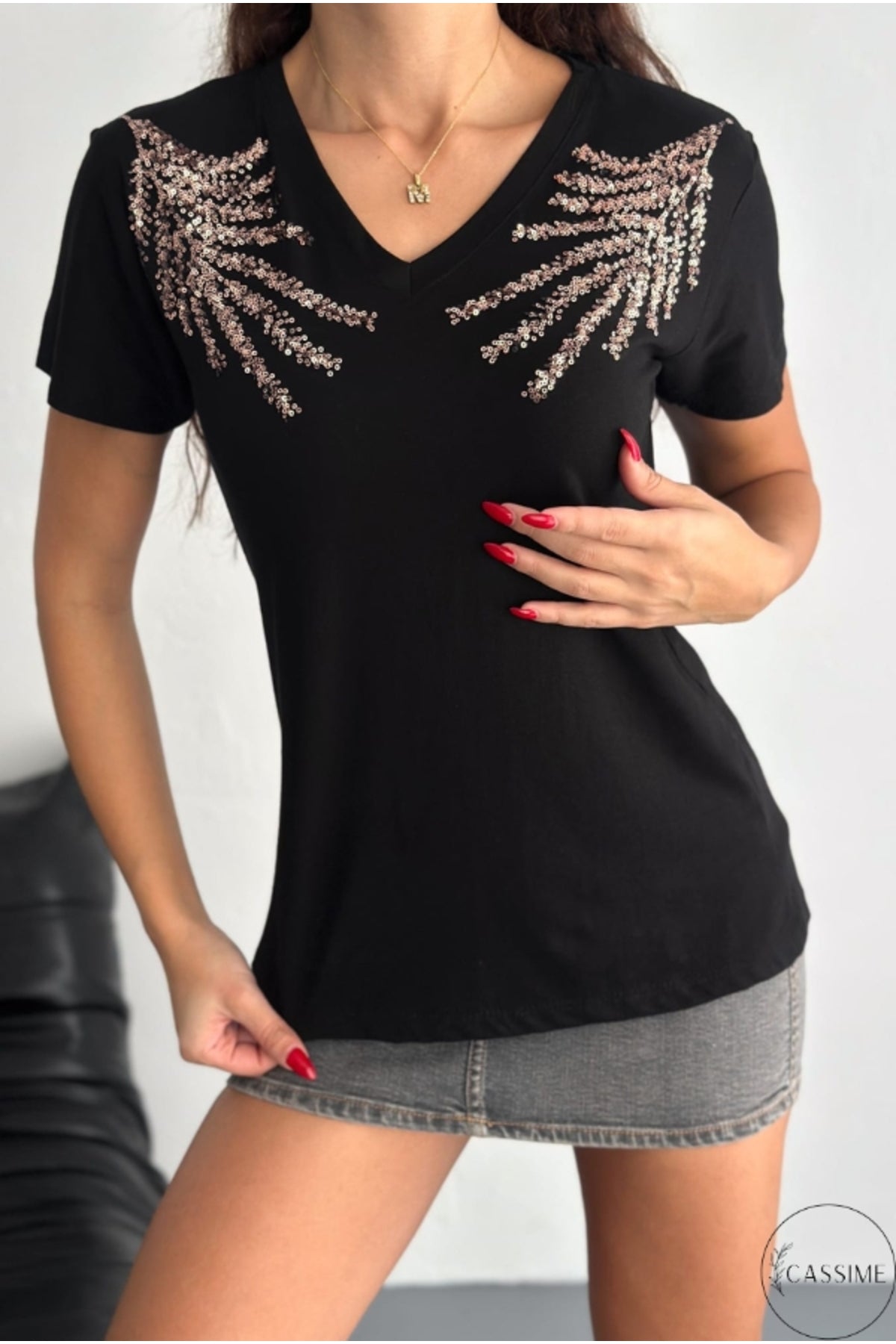 Olivia Women's Cotton Plus Size Embellished V-Neck T-Shirt - Black Minimal Leaf