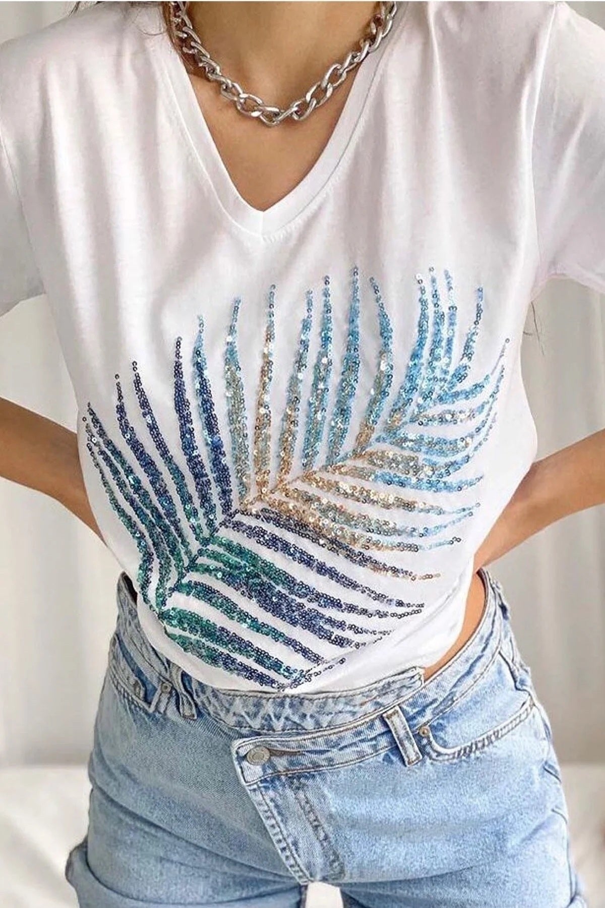 Sophie Women's Cotton Embellished V-Neck T-Shirt - White Leaf Print