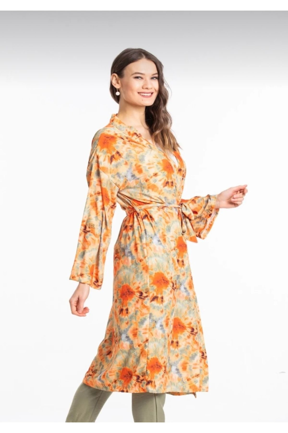 Scarlett Women's Relaxed Tie-Dye Kimono - Green and Orange Tie-Dye