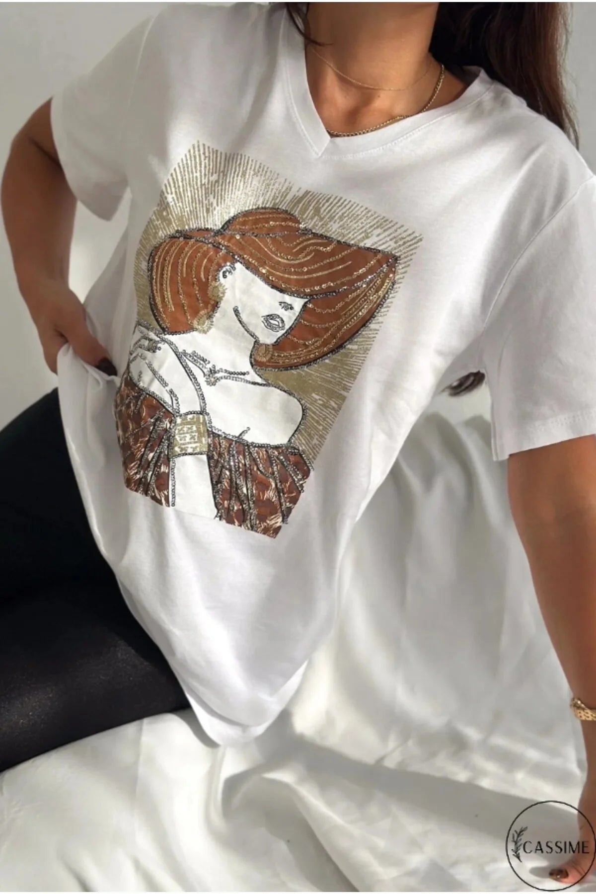 Tilda White Woman Hat Figure Cotton T-Shirt