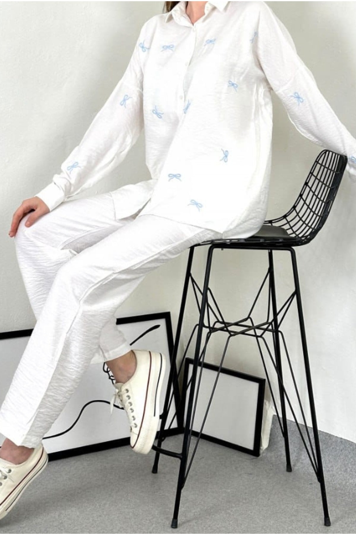 Delilah Women's Cotton Oversized Embellished Long Sleeve Shirt - White with Bow Embroidery