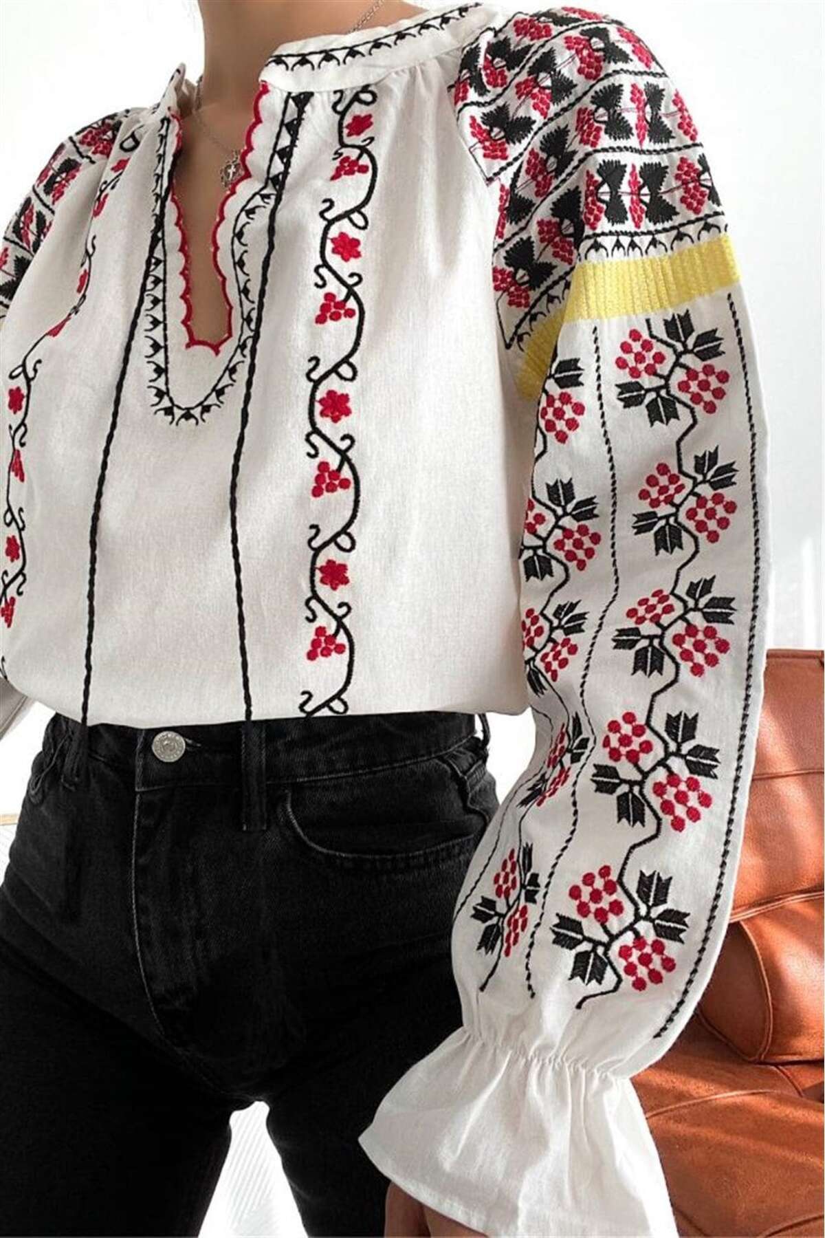 Danielle Women's Boho Embroidered Tassel Blouse - White