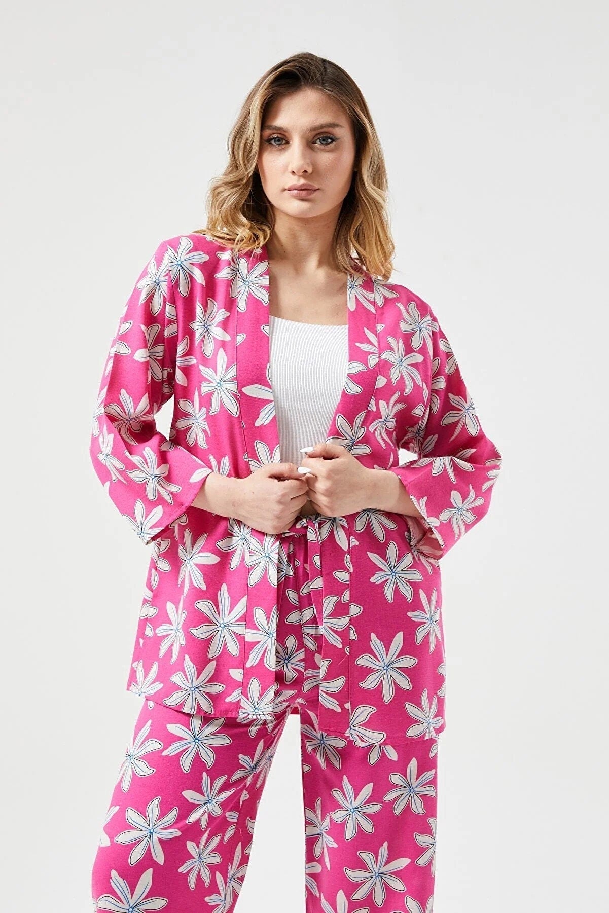 Siyah Çiçek Desenli Keten Plaj Kimono