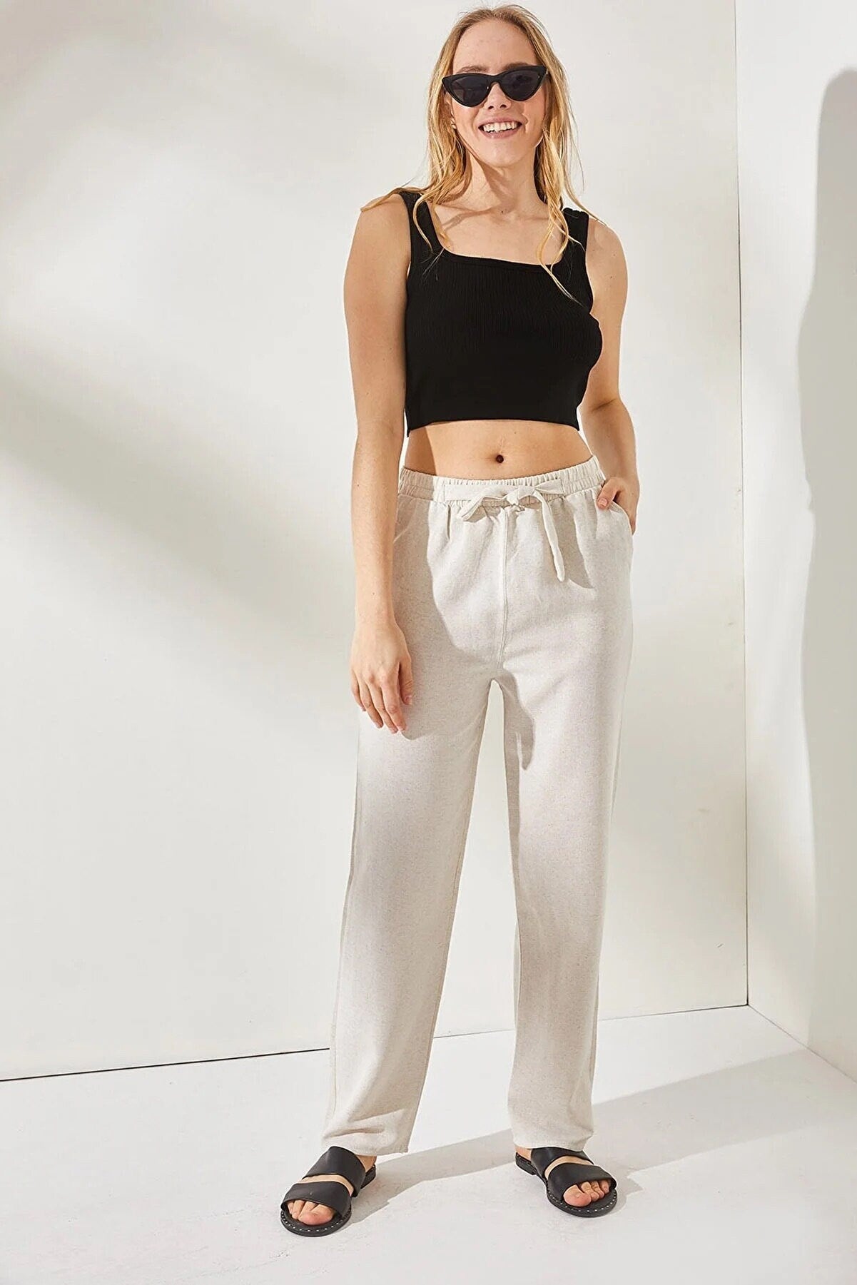 Olivia Ivory Linen Tapered Pants