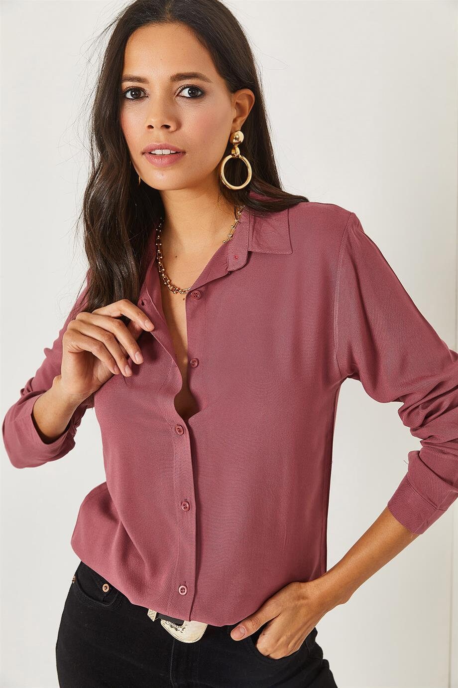Charlotte Rose Essential Long Sleeved Button Down Shirt