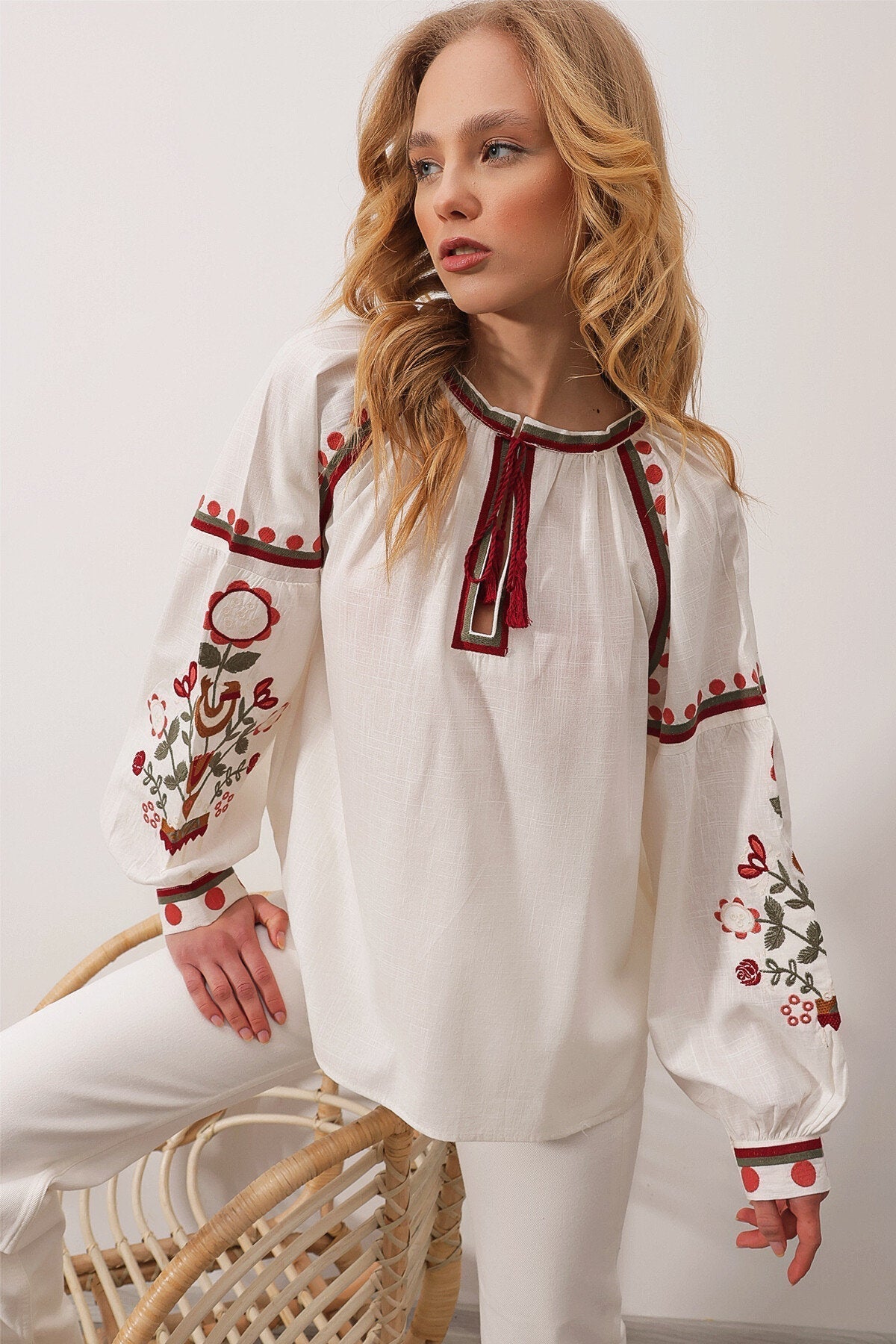 Red Floral Embroidered Ukrainian Cotton Vyshyvanka