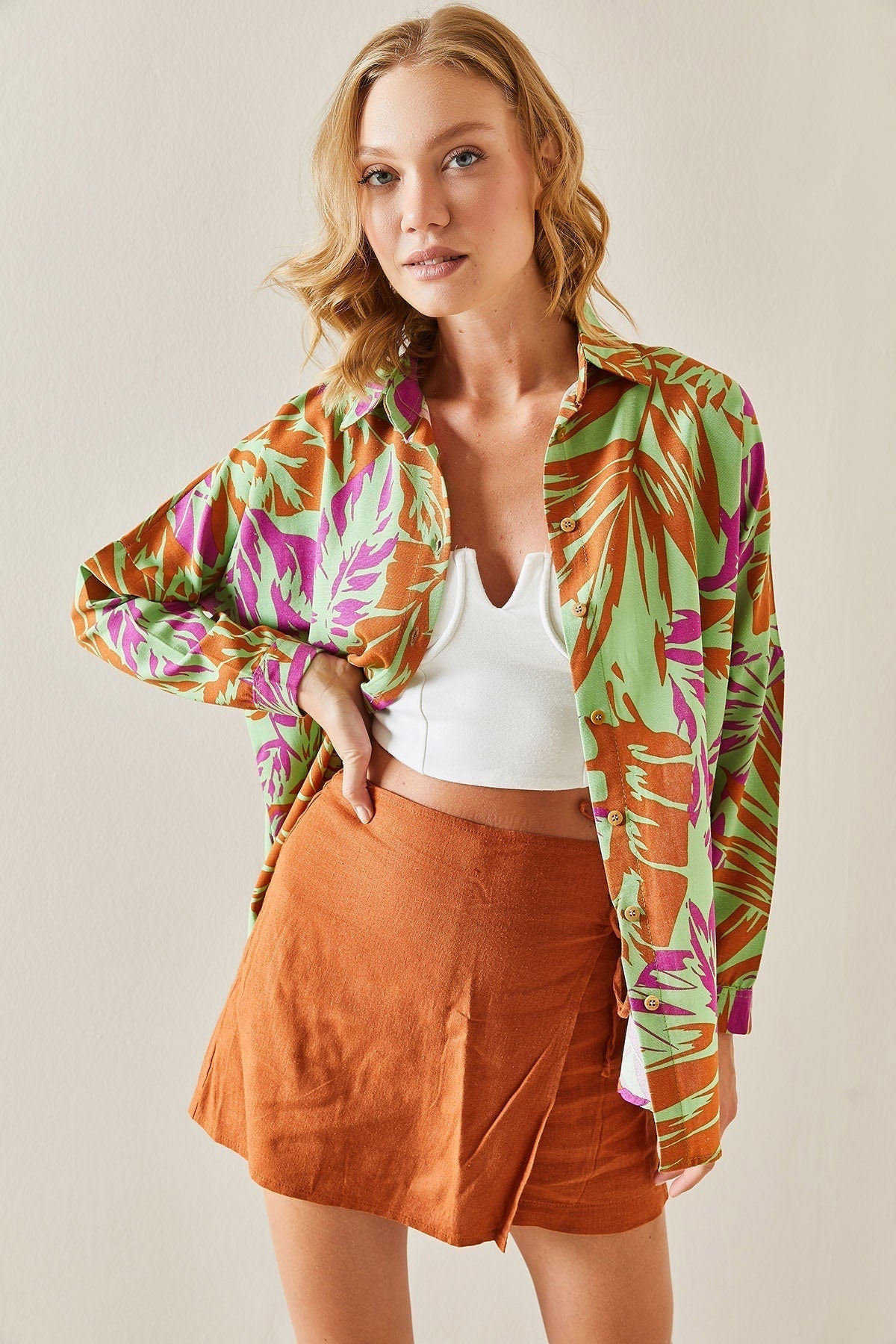 Lola Green Fuchsia Design Linen-Blend Shirt