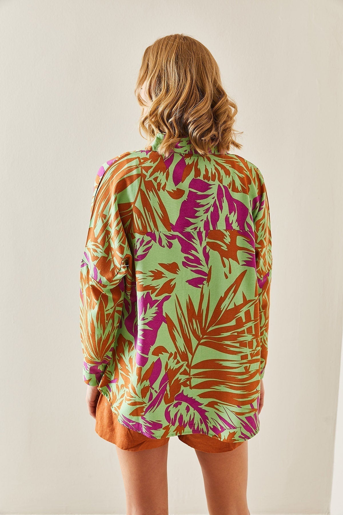 Lola Green Fuchsia Design Linen-Blend Shirt