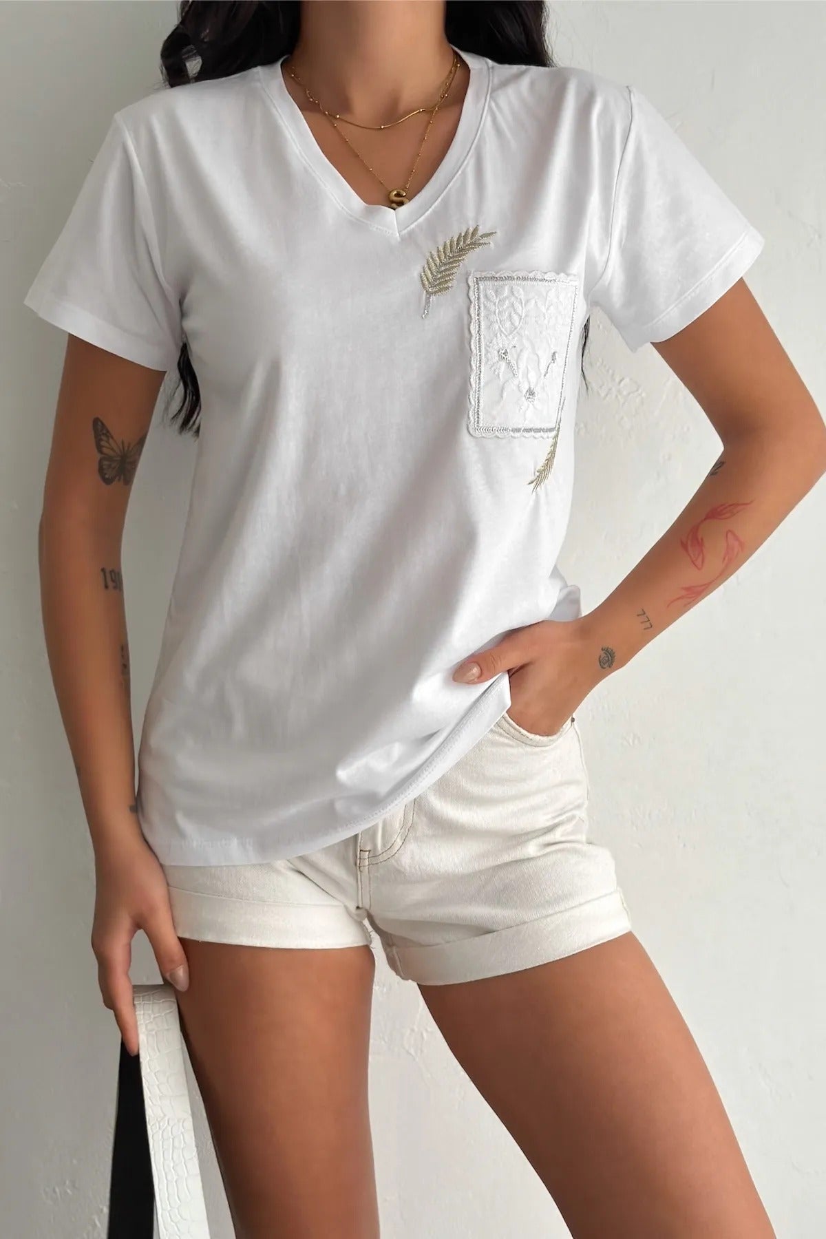 Tilda White Cotton V-neck Pocket T-shirt