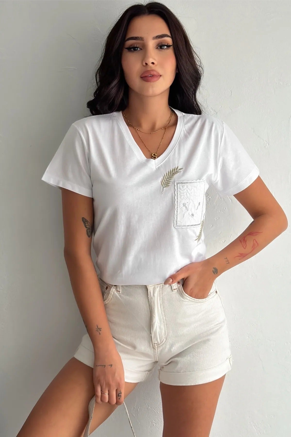Tilda White Cotton V-neck Pocket T-shirt